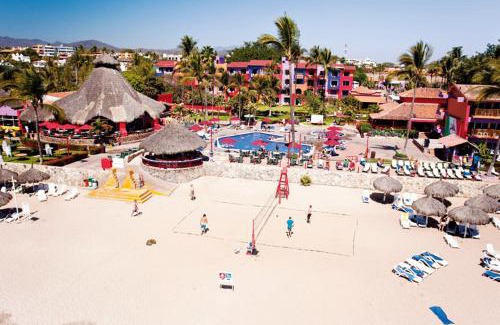 Bucerías Complejo | Grand Decameron Complex Bucerias, A Trademark All-Inclusive Resort