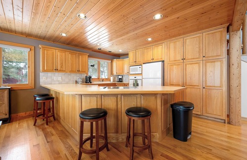 Grand Rapids Casa | Grand Deer Lake Log Home – Minnesota Lake Life: Swim, Fish, Boat & More