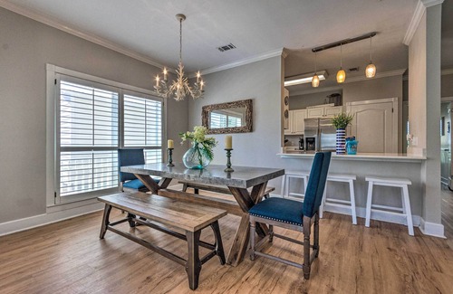 Crystal Shores Casa | Grand Destin Getaway - Walk a Block to the Beach!