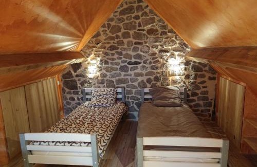 Besse-en-Chandesse Apartamento | Grand Duplex, 6 personnes