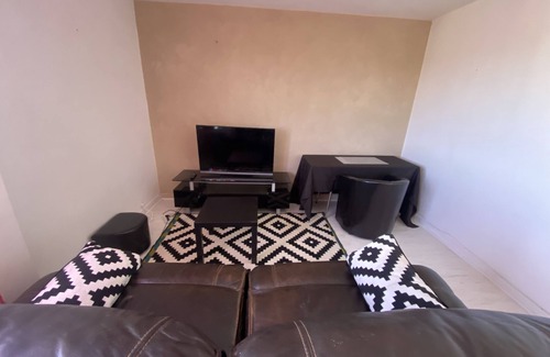 La Chapelle-Saint-Mesmin Apartamento | Grand Appartement Sortie Orléans Centre