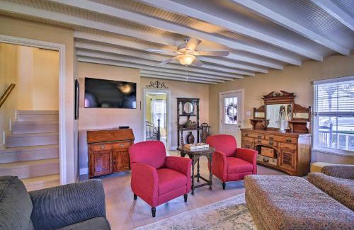 Fredericksburg Casa | Grand Fredericksburg Retreat - Walk to Main St!