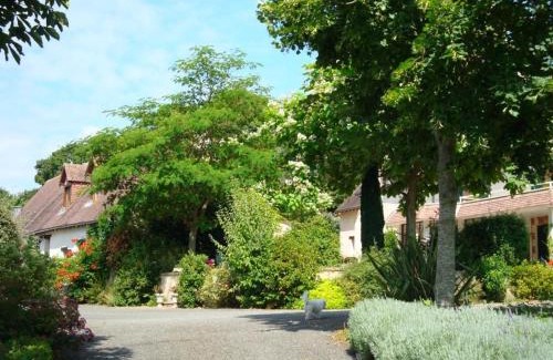 Chemire-le-Gaudin Casa | Grand gîte près du Mans avec piscine, cheminée et animaux - FR-1-410-217