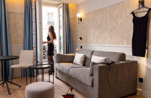 Quartier du Gros-Caillou Hotel | Grand Hôtel Lévêque