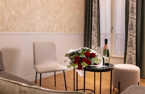 Quartier du Gros-Caillou Hotel | Grand Hôtel Lévêque