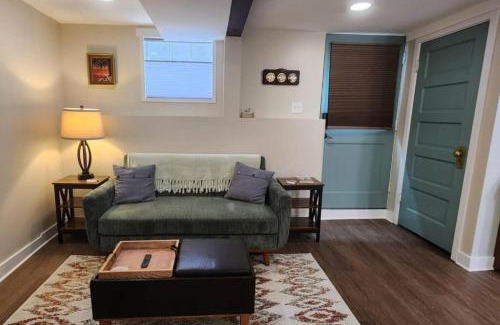 Astoria Apartamento | Grand Hideaway - King Bed!