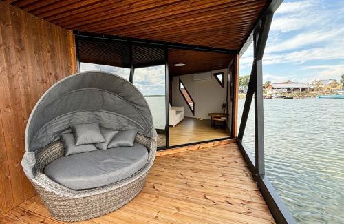 Haapsalu Casa | Grand Holm Marina Ujuvmajad