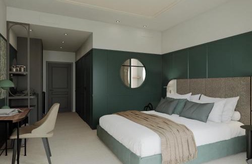 Courtoisville-Sillon-Moka Hotel | Grand Hotel de Courtoisville