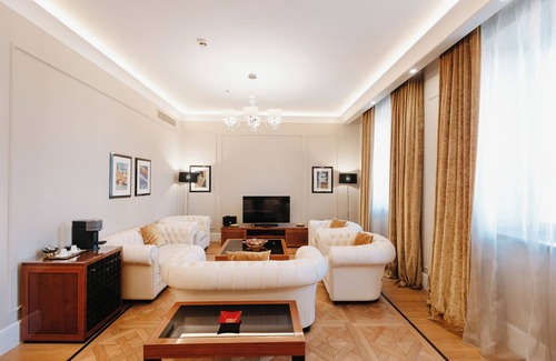 Kentron Hotel | Grand Hotel Yerevan