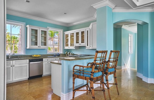 Rokers Point Hotel | Grand Isle Two-Bedroom with Ocean Vistas, 2 Family Ready Rooms w/ Balcony