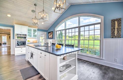 La Follette Casa | Grand LaFollette Home with View and Covered Patio!