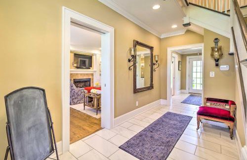 La Follette Casa | Grand LaFollette Home with View and Covered Patio!