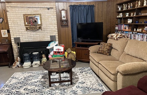 Wyandotte Casa | Grand Lake front 3 bedroom 2 bath home close to Grove