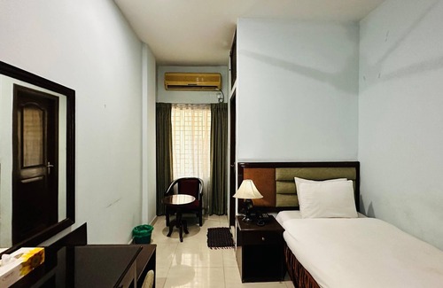 Uttara Hotel | Grand Lake View Hotel