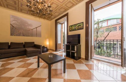 Barrio de La Latina Apartamento | Grand Latina Apartment