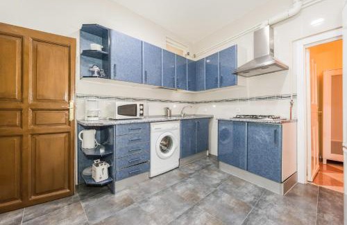 Barrio de La Latina Apartamento | Grand Latina Apartment