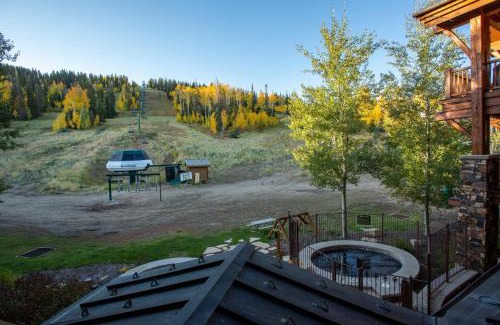 Empire Pass Apartamento | Grand Lodge - Five Bedroom #402 - Ski-in ski-out condo