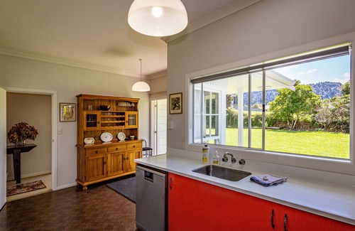Ohakune Casa | Grand Lodge - Ohakune Holiday Home