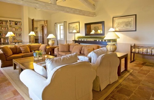 Joucas Casa | GRAND LUBERON A LARGE LUXURY VILLA IN THE BEAUTIFUL HILLTOP VILLAGE OF GORDES
