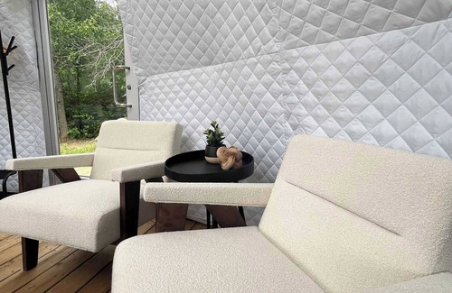 Miller Lake Casa | Grand Luxe Geodome Glamping with 2 Queen beds East