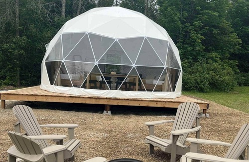 Miller Lake Casa | Grand Luxe Geodome Glamping with 2 Queen beds East