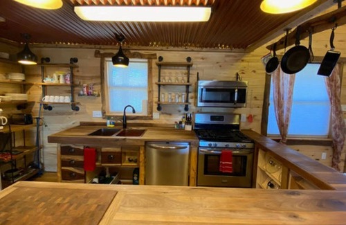 Cedaredge Cabina | Grand Mesa Hideaway – Cedaredge Lodge’s "Crown Jewel"