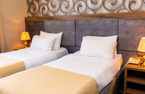 Nasimi Hotel | Grand Midway Hotel