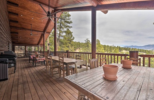 Eagle Nest Cabaña | Grand Mountain Retreat in Angel Fire w/ Game Room!