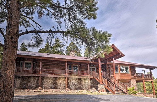 Eagle Nest Cabaña | Grand Mountain Retreat in Angel Fire w/ Game Room!
