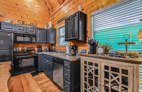 Sevierville Cabina | Grand Mountain View Lodge By Ghosal Luxury Lodging