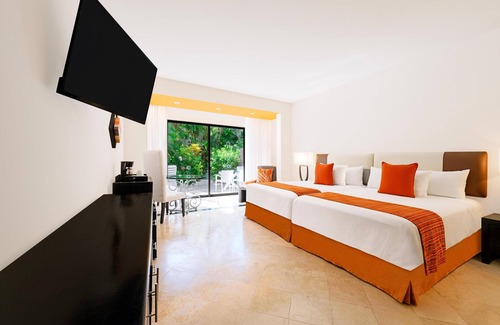 Akumal Hotel | Grand Oasis Tulum Riviera