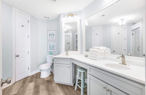 Orange Beach Condominio | UPSCALE 3 dormitorios y 3 baños; mire pasar barcos interminables a través del Pase Perdido