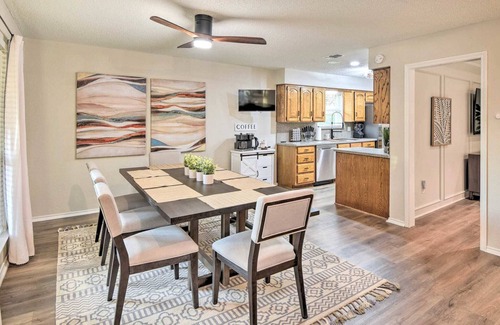 Grand Prairie Casa | Grand Prairie Retreat - 3BD/2BA w/ Yard