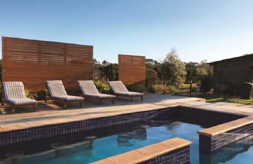 Cowes Villa | Grand Prix Weekend getaway