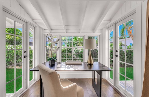 Old Northwood Casa | Historical Residence / Heated Pool / Emerald Key | RESlDENCES
