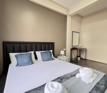 Chong Nonsi Casa | Grand riverine views