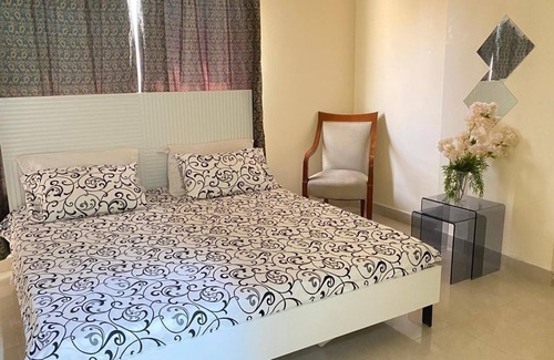 Abu Shagara Apartamento | Grand Sakura Hotel Apartments in superb Sharjah with WiFi, AC