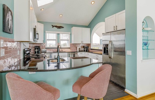 Ocean Hill Casa | Grand Seaside Escape w/ Direct Beach Access!