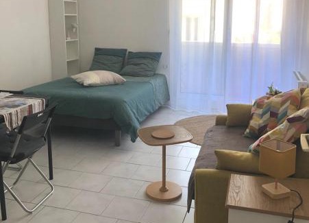 La Ferte-sous-Jouarre Apartamento | Grand Studio calme centre-ville