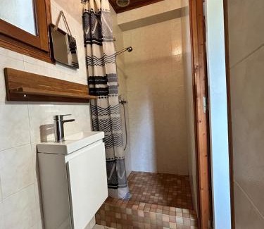 Flins-sur-Seine Apartamento | Grand studio en rez-de-jardin