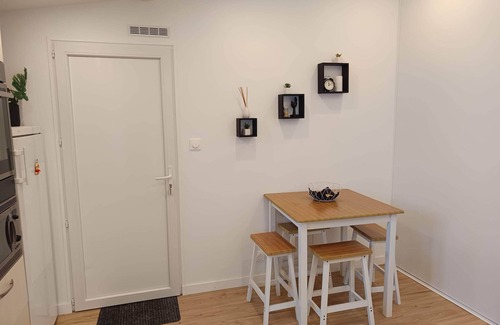 Port-Saint-Pere Apartamento | GRAND STUDIO