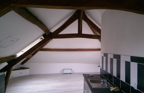 Monchy-Humieres Apartamento | Grand Studio Meublè Independant Dans Maison au Coeur du Village