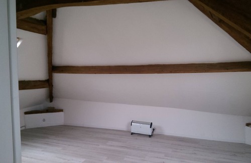 Monchy-Humieres Apartamento | Grand Studio Meublè Independant Dans Maison au Coeur du Village