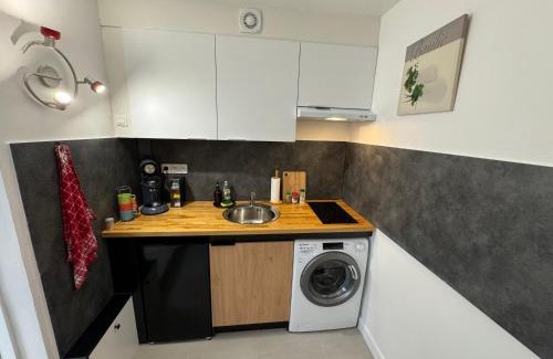California - Pezou Apartamento | Grand Studio, Parking privé, Cuisine séparée