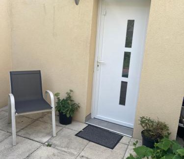 Schiltigheim Apartamento | Grand studio pour 1 ou 2 personnes
