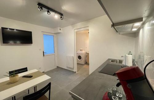 Ozoir-la-Ferriere Apartamento | Grand studio tout équipé proche Paris & Disneyland