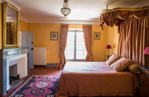 Valensole Casa | Gran Suite "Louise de Savoie" en el castillo (capacidad 4)