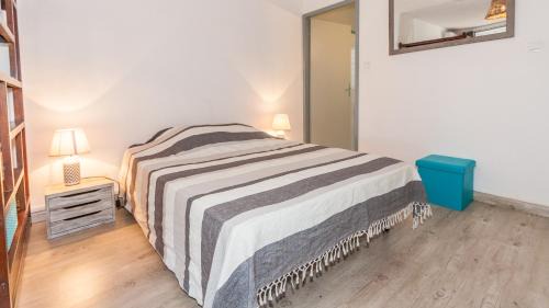 St Gilles-les-Bains Apartamento | Grand T1 avec terrasse à 5min des plages et 400m de St Gilles Les Bains