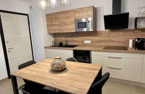 Borgo Apartamento | Grand T2 avec parking gratuit
