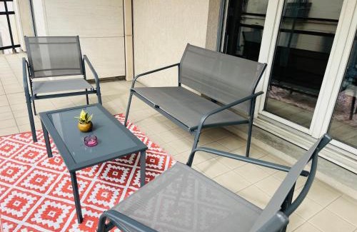 Faubourg North Apartamento | Grand T2 - Terrasse - Centre ville - Gare - Darcy